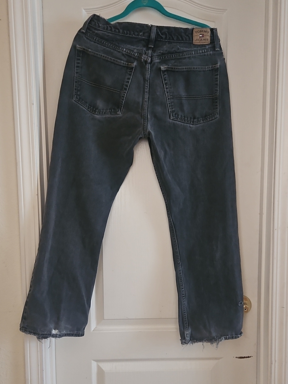 Tommy Hilfiger Men's Faded Black Relaxed Jeans